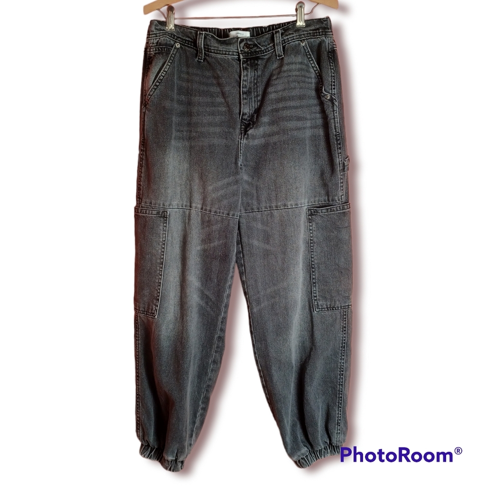 Forever 21 Black Cargo Jeans with Elastic Hem